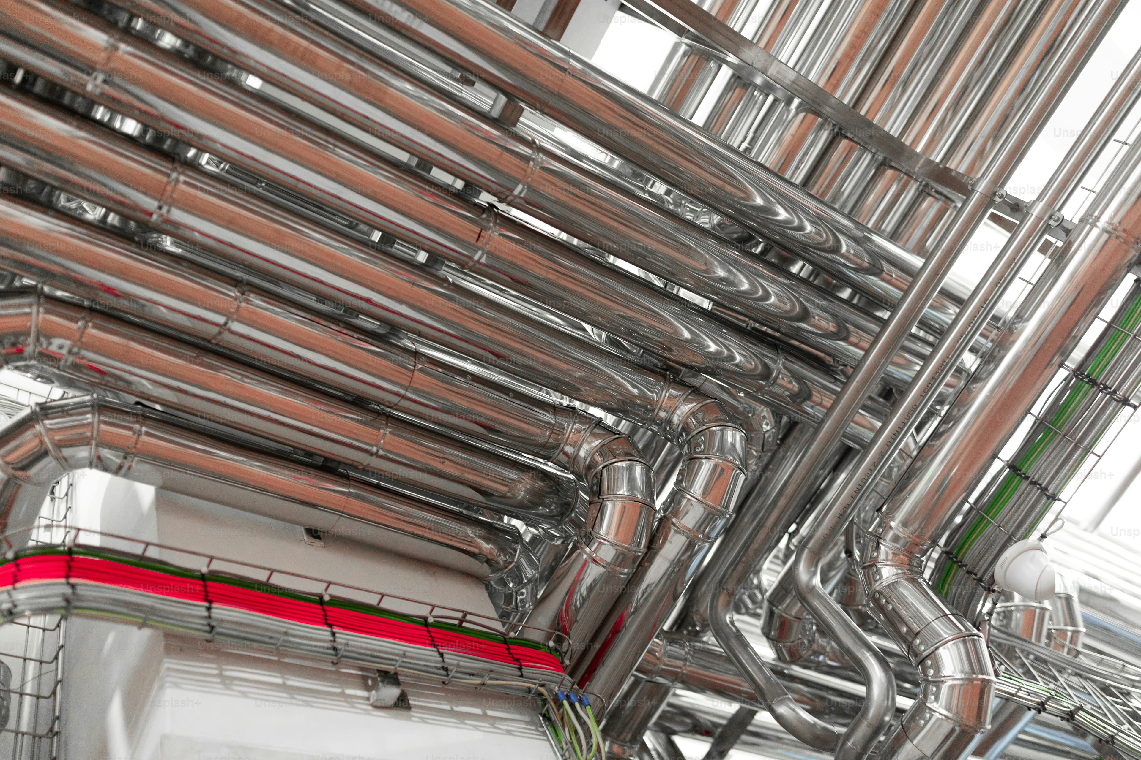 Red de tuberías técnicas de una instalación industrial